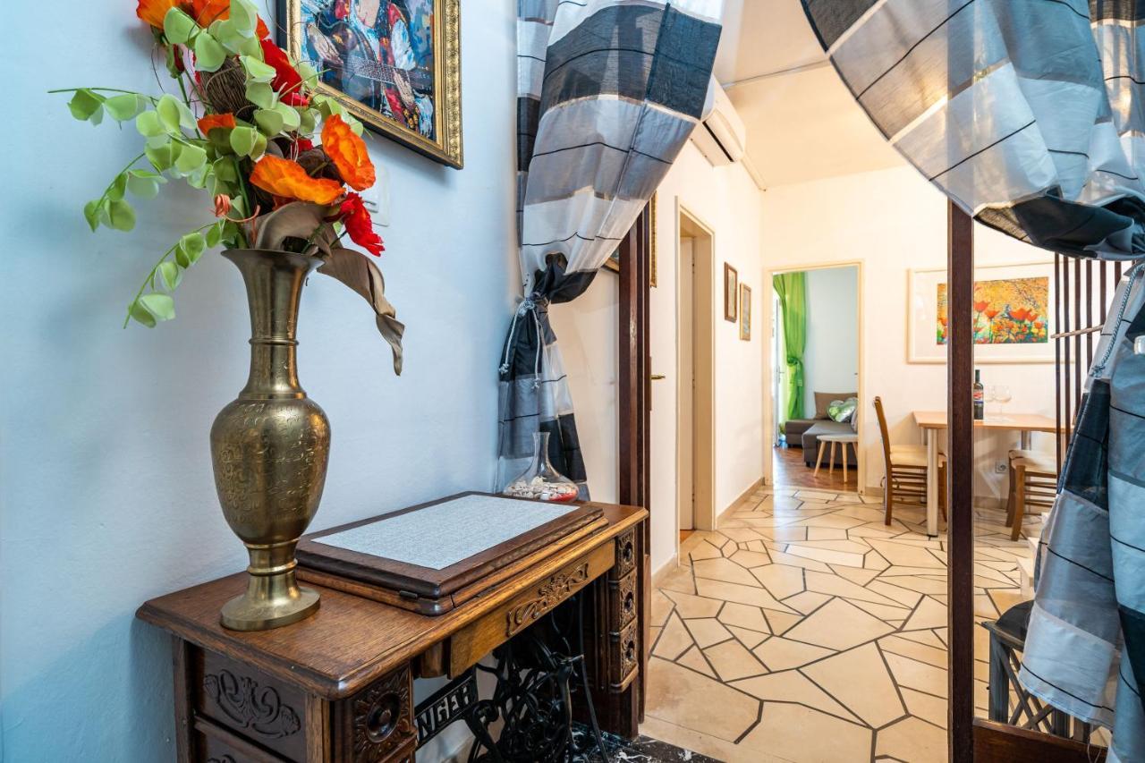 לומבארדה Apartments Nikolina מראה חיצוני תמונה