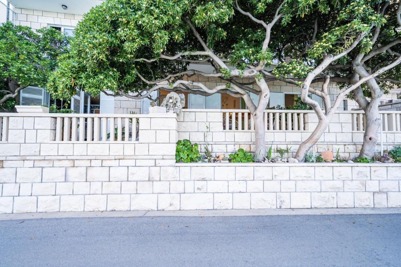 לומבארדה Apartments Nikolina מראה חיצוני תמונה