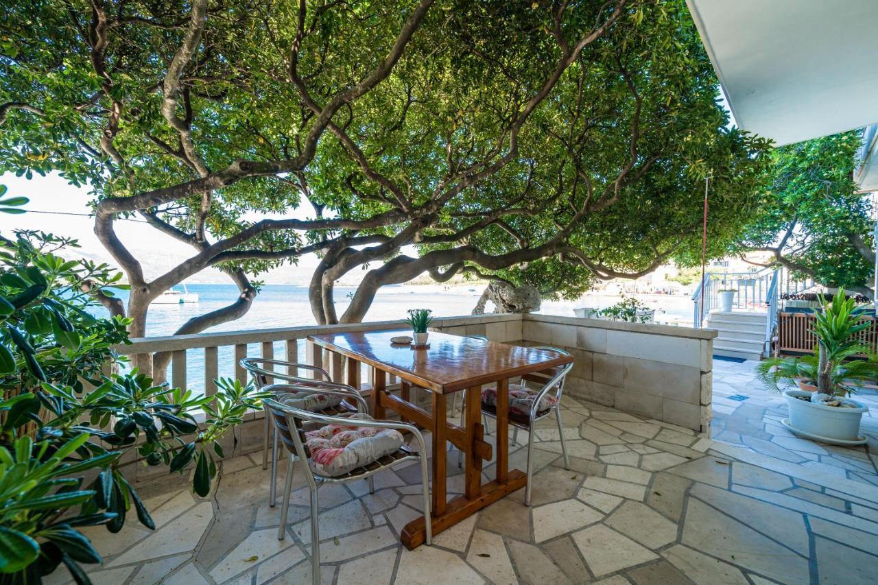 לומבארדה Apartments Nikolina מראה חיצוני תמונה