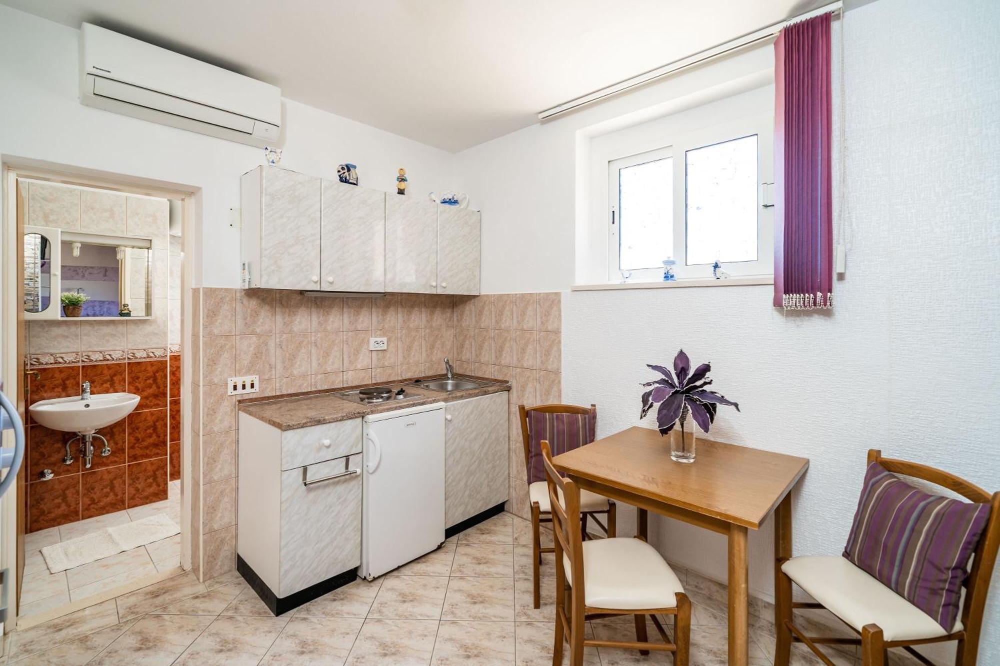 לומבארדה Apartments Nikolina חדר תמונה