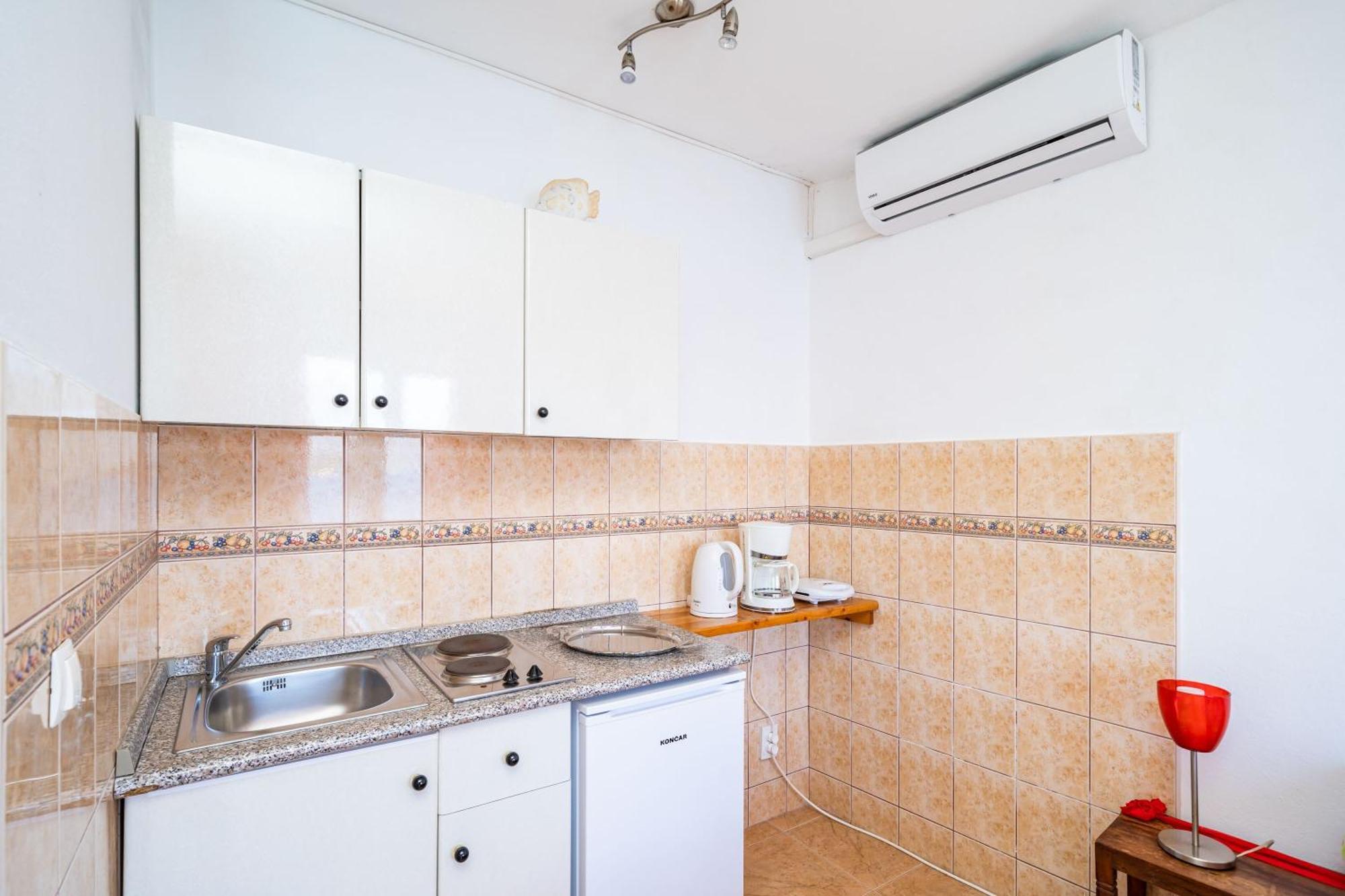 לומבארדה Apartments Nikolina חדר תמונה